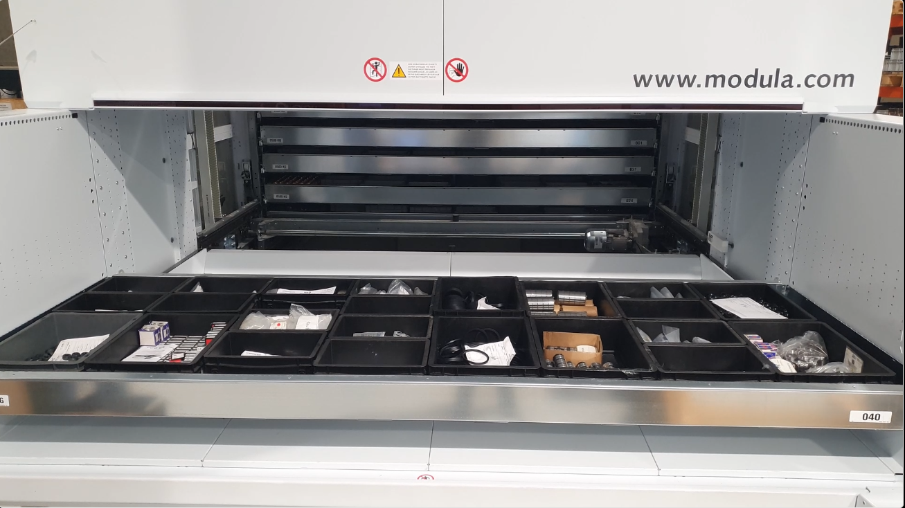 almacén automatizado de producto terminado